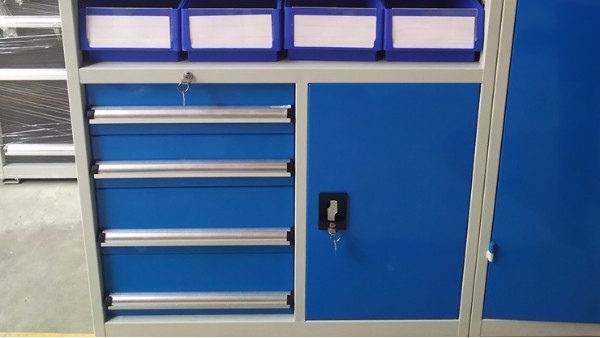 九游体育网站：工具柜工具车工作台厂家模具架定制__首选润普(图1)