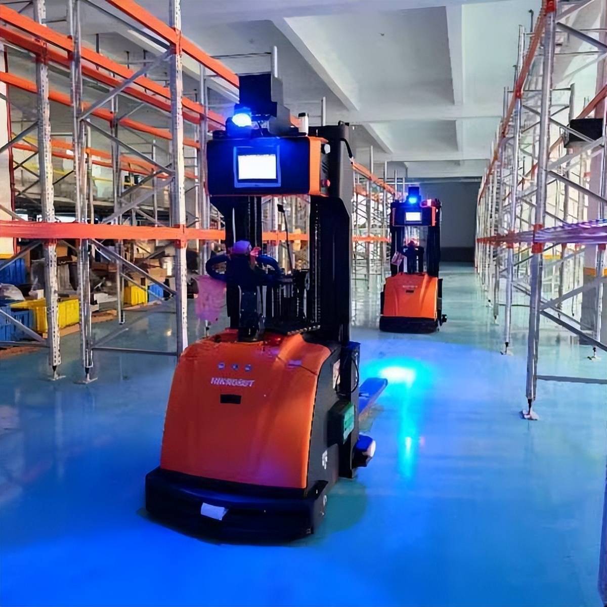 九游体育网站：模具存储可以用从化仓库货架机器人货架吗(图2)