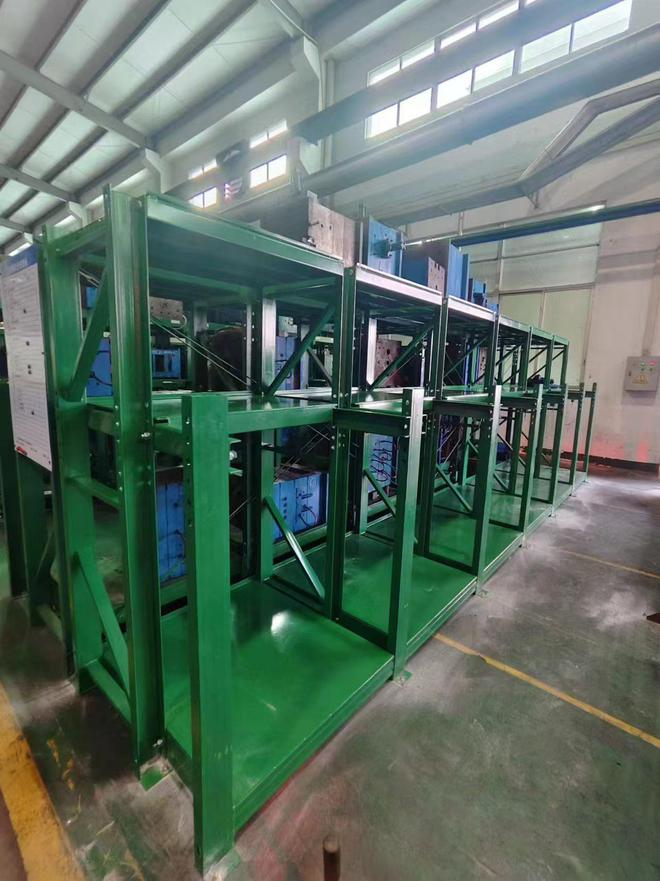 九游体育网站：为什么选择全开模具架(图2)