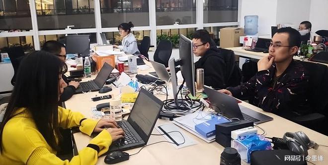 印度网友问：为什么中国软件可以突飞猛进把印度甩开？(图4)