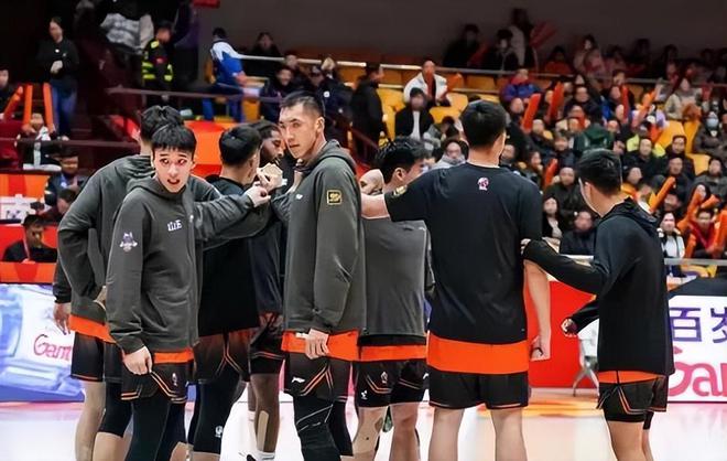 杜锋合同到期葛昭宝禁赛1场山东兜售陶汉林北控报价祝铭震(图5)
