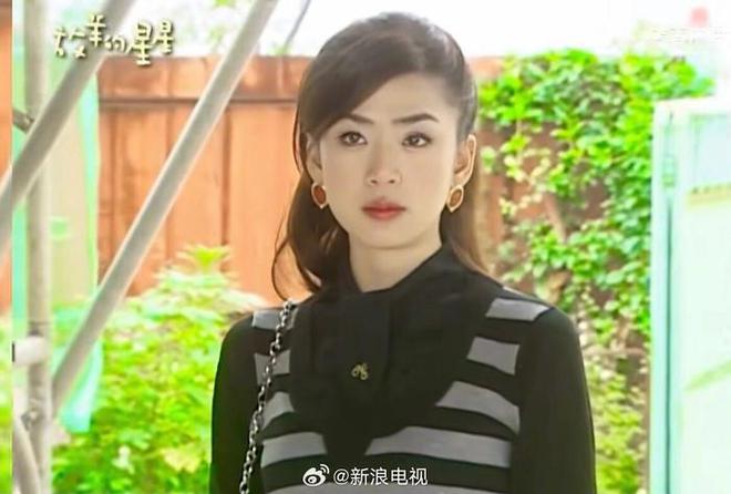 恭喜！47岁洪小玲产女女儿照片和乳名曝光帅气老公欣喜发文！(图6)