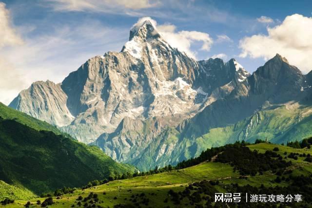 九游体育：四川旅游景点分布图高清去四川旅游多远实用技巧(图1)