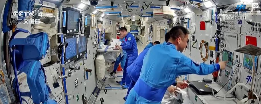 九游体育网站：神舟二十号乘组全面接棒：完成空间站首次医疗救护训练(图1)